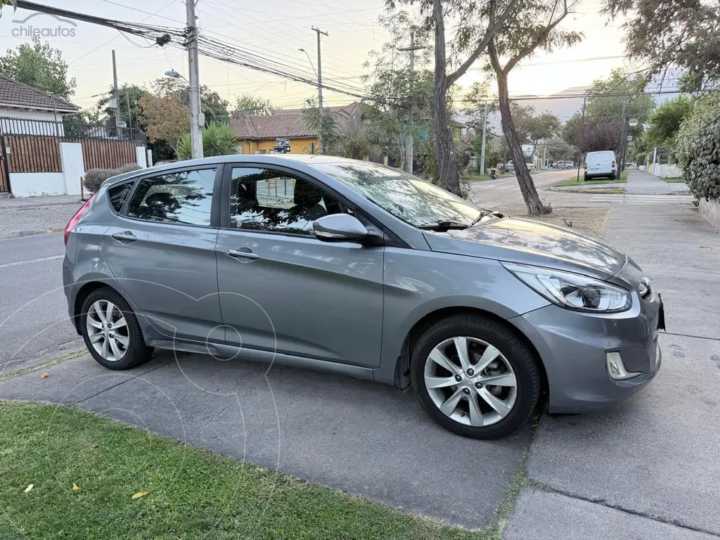 Hyundai Accent 1.4L GL Full