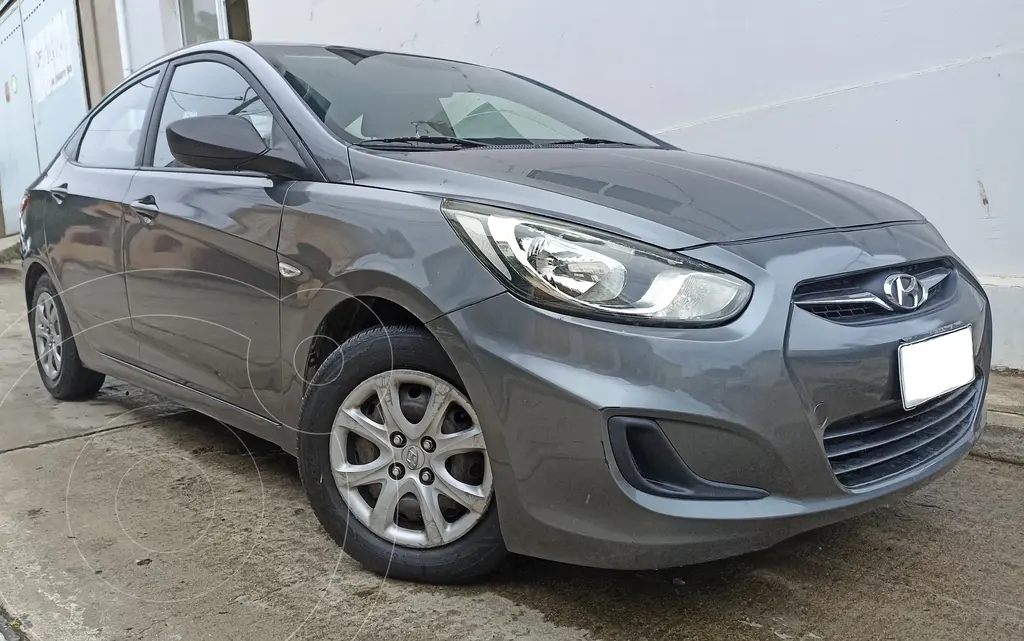 Hyundai Accent 1.4 GL Ac usado (2011) color Gris Oscuro precio $5.300.000