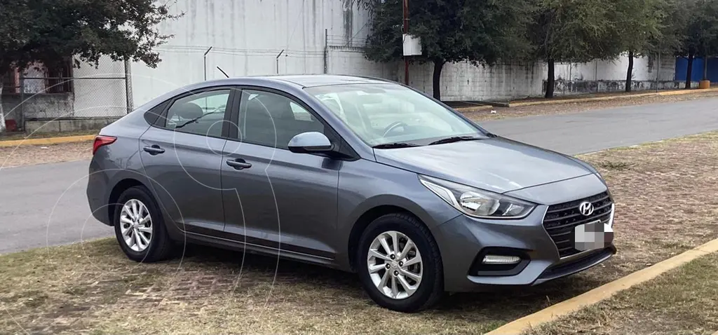 Hyundai Accent MID Usado (2018) Color Gris Precio $230,000