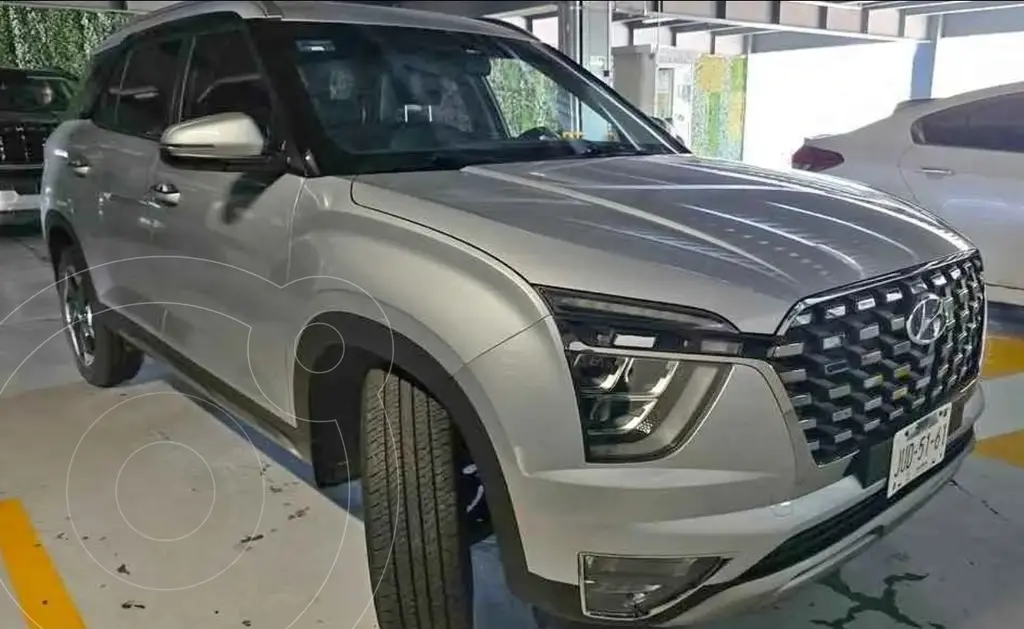 foto Hyundai Creta Grand GLS Premium usado (2024) color Plata precio $489,000