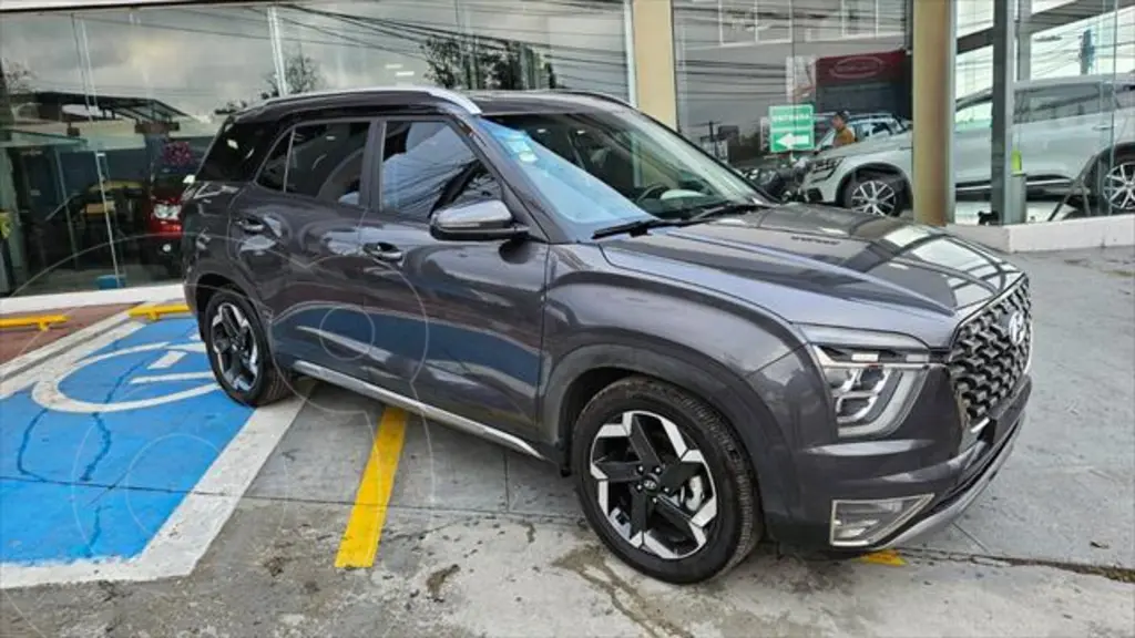 foto Hyundai Creta Limited Turbo usado (2022) color Gris precio $355,000