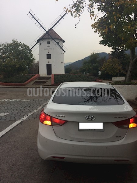 foto Hyundai Elantra 1.6 GLS usado