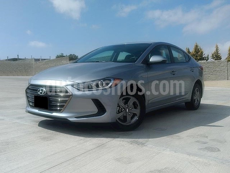 foto Hyundai Elantra GLS usado