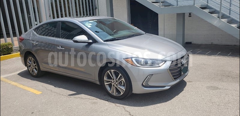 foto Hyundai Elantra Limited Tech Navi Aut usado