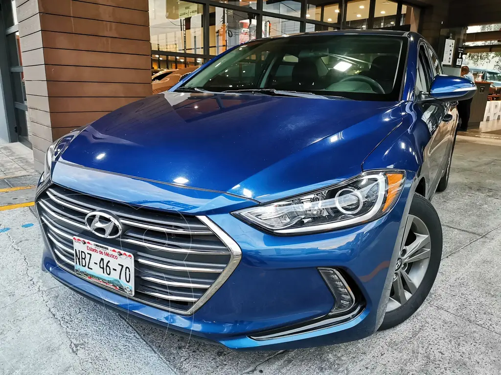 foto Hyundai Elantra GLS Premium Aut usado (2018) color Azul precio $314,000