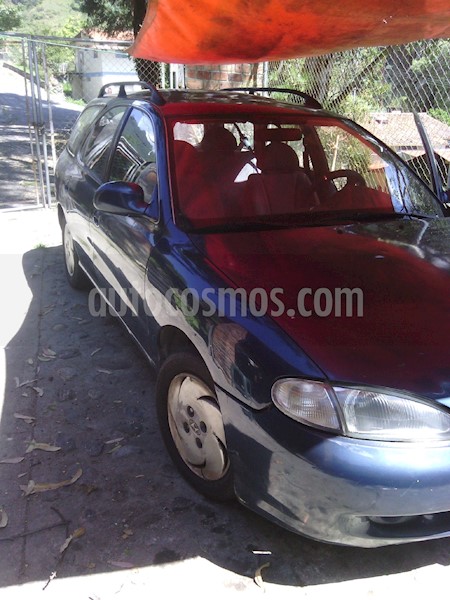 foto Hyundai Elantra Station Wagon usado