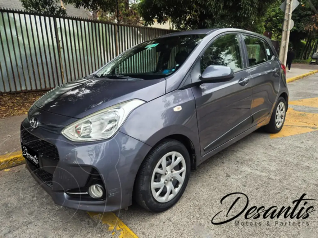 foto Hyundai Grand i10 1.2L GLS usado (2019) color Gris precio $6.580.000