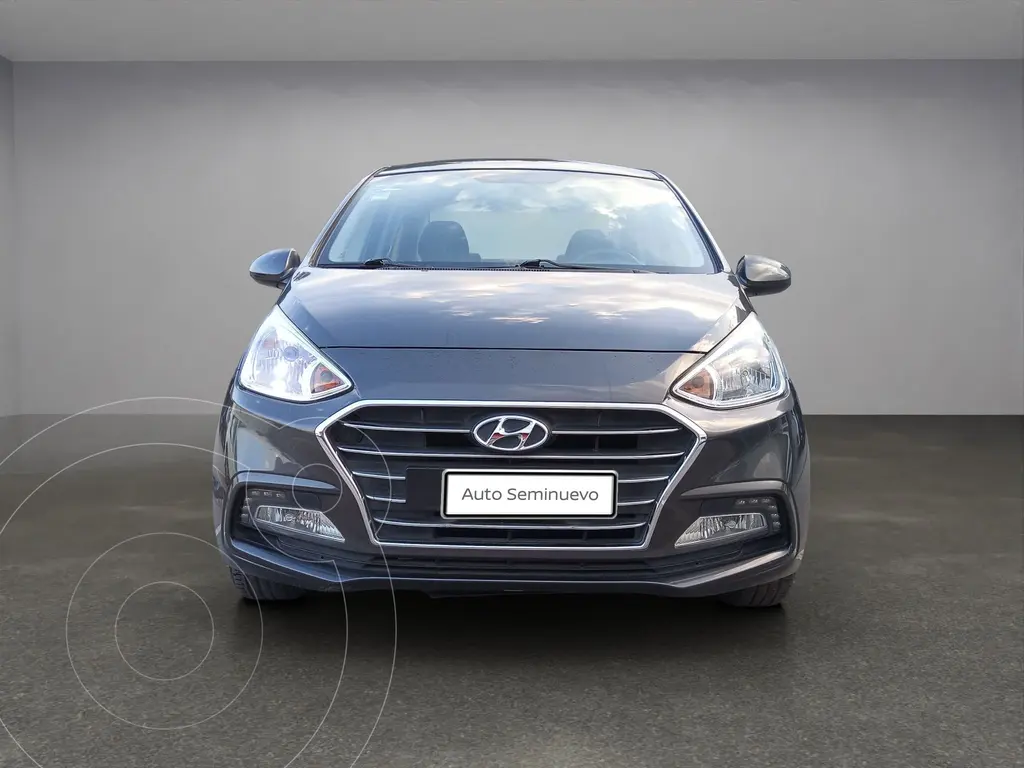 foto Hyundai Grand i10 GLS usado (2020) color Gris precio $207,900