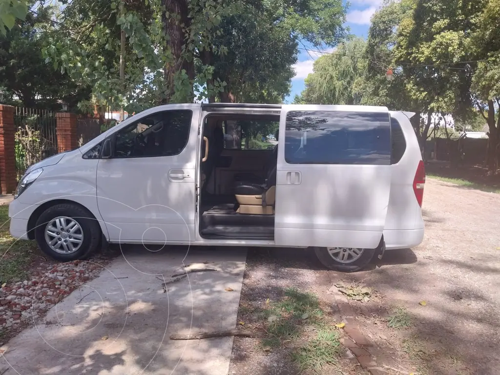 Hyundai H1 Mini Bus 12 Pas. Full Premium Aut (2359 Cc) 2017 - foto 3