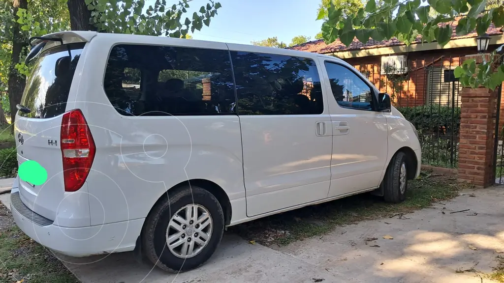 Hyundai H1 Mini Bus 12 Pas. Full Premium Aut (2359 Cc) 2017 - foto 2