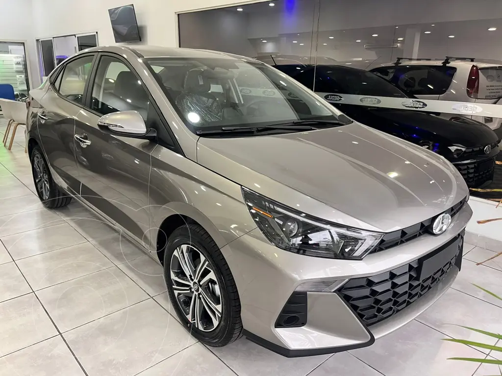 foto Hyundai HB20 Sedán Platinum Safety Aut nuevo color Gris Claro precio $33.900.000