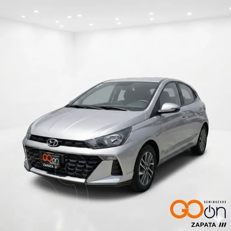 foto Hyundai HB20 Sedán GL Mid Aut usado (2023) color HYARTPLATA precio $277,900