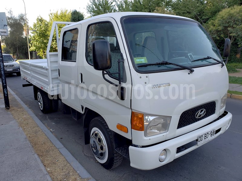 foto Hyundai Mighty Chasis Pick Up usado