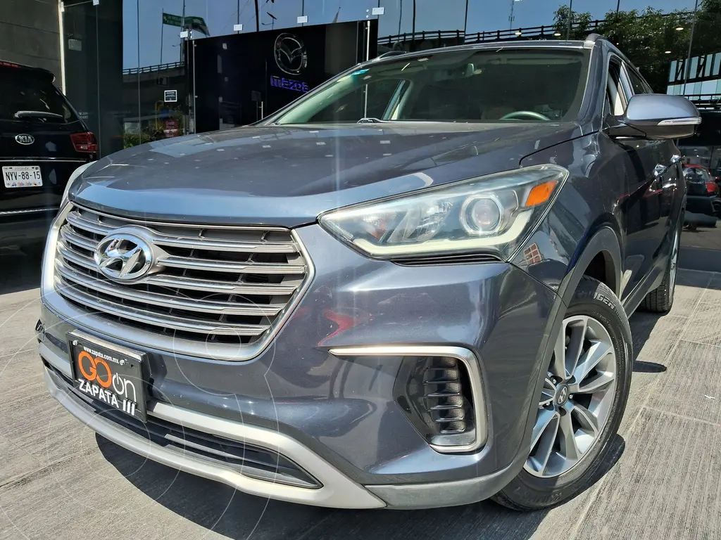 foto Hyundai Santa Fe V6 GLS Premium usado (2019) color Azul precio $475,000