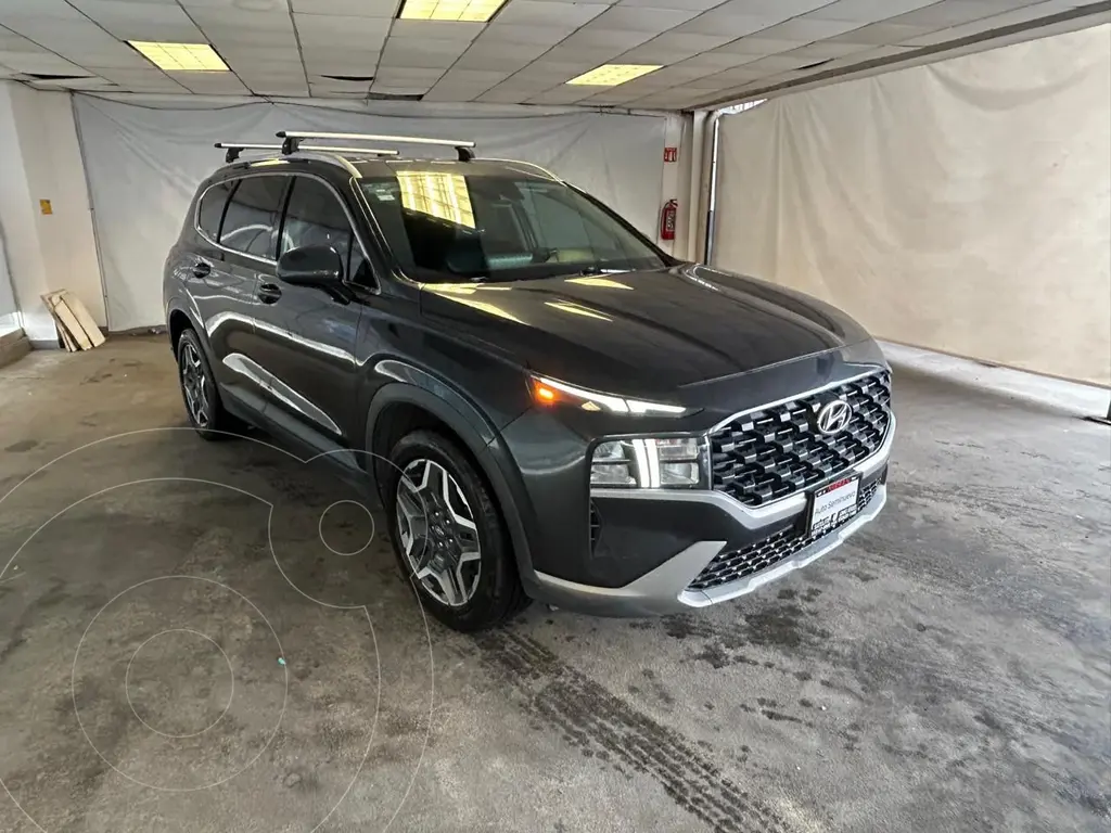 foto Hyundai Santa Fe GLS Premium usado (2022) color Gris Oscuro precio $460,800