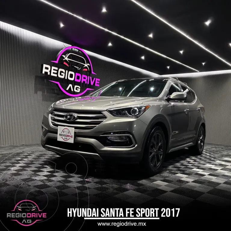 foto Hyundai Santa Fe Sport 2.0L financiado en mensualidades enganche $128,102 mensualidades desde $7,205