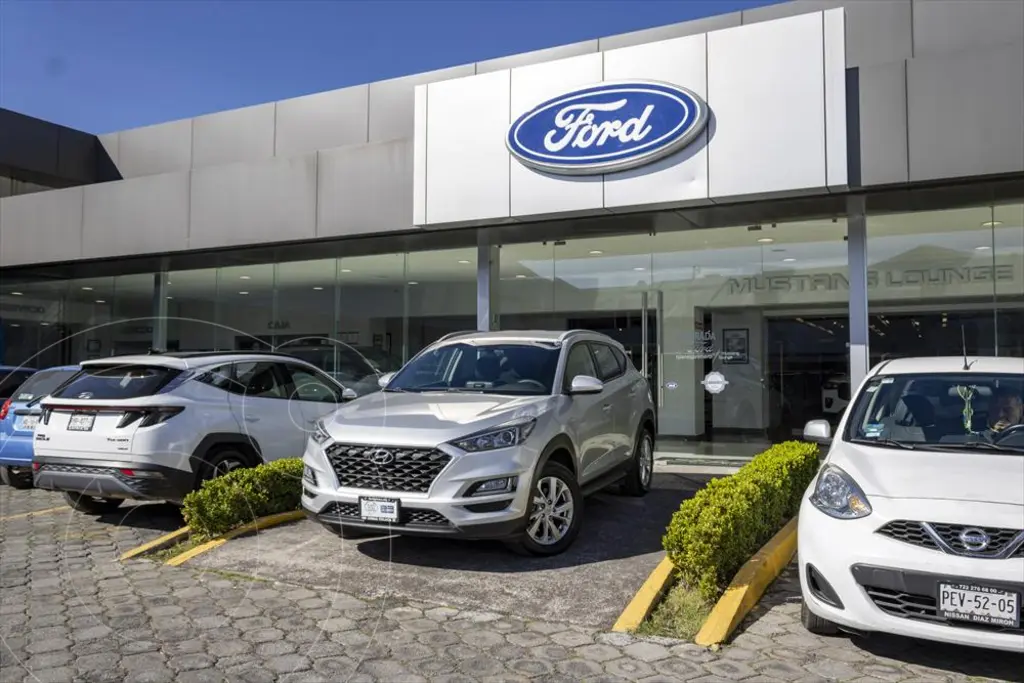 foto Hyundai Tucson GLS usado (2020) color Plata precio $320,000