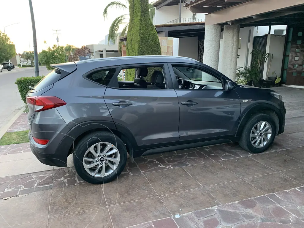 hyundai-tucson-gls-premium-usado-2017-color-gris-precio-320-000