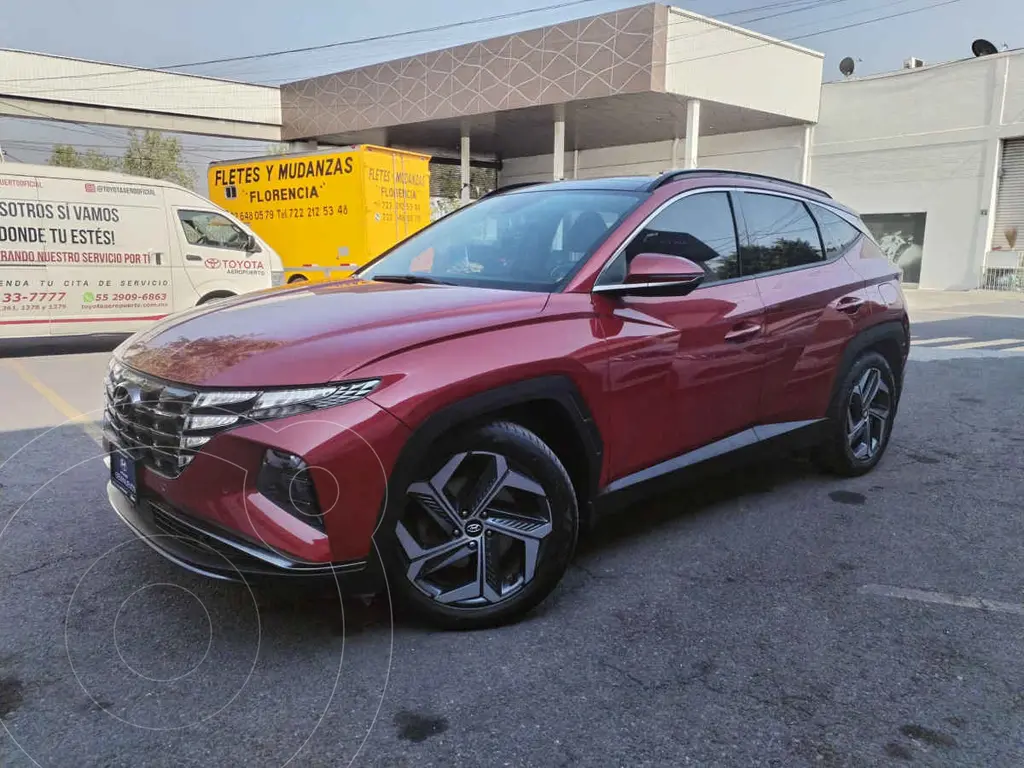 foto Hyundai Tucson Limited Tech usado (2023) color Rojo precio $550,000