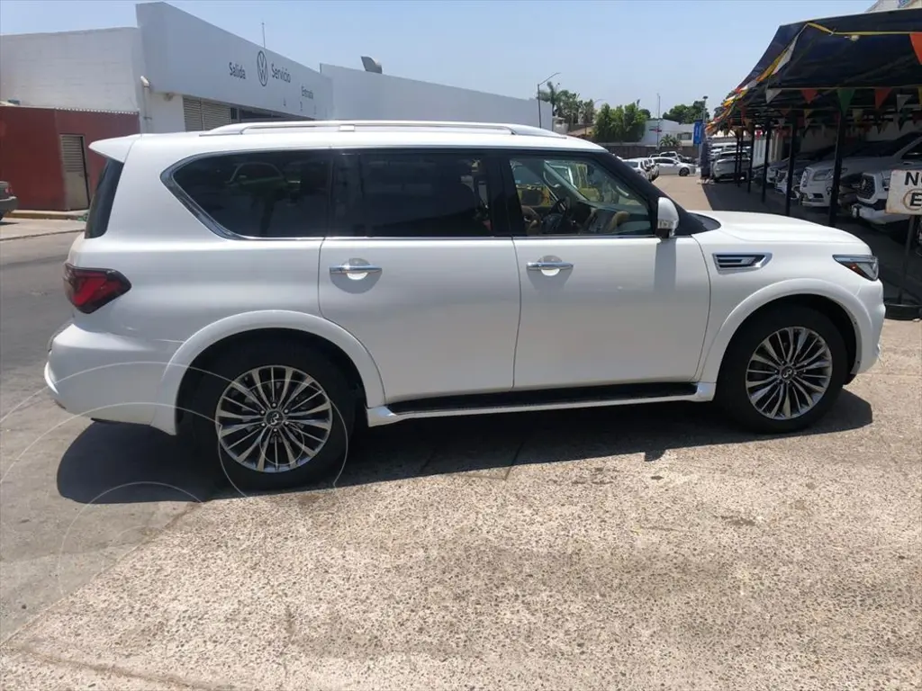 foto Infiniti QX80 4WD 8 Pasajeros usado (2021) color Blanco precio $865,000