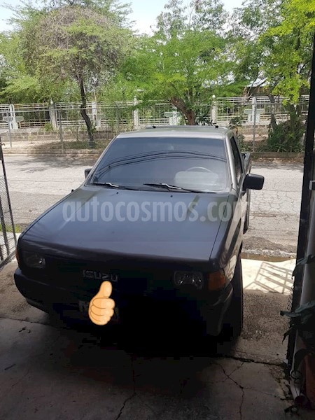 foto Isuzu Caribe 442 CORTA L4 2.6 usado