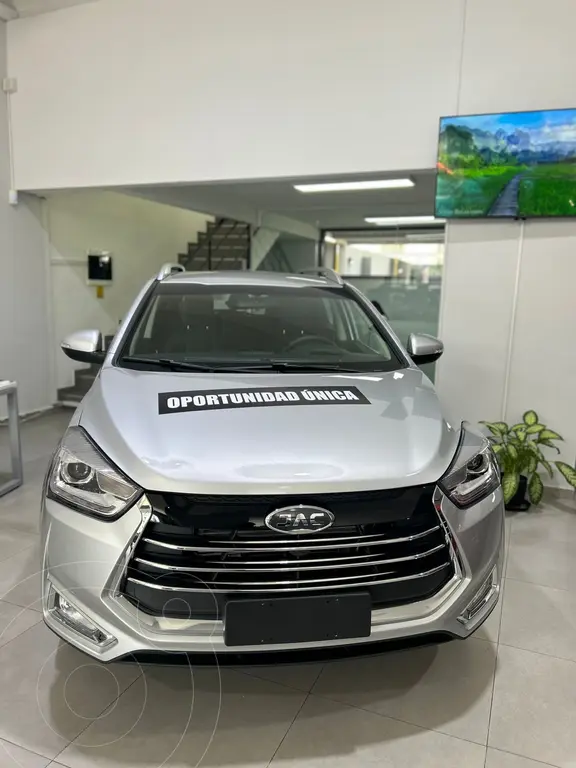 foto JAC JS2 1.5 CVT Luxury nuevo color Gris Plata  precio $35.850.000