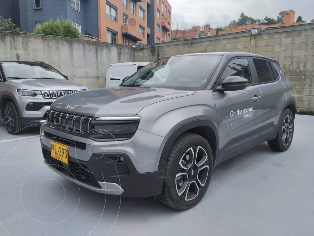 foto Jeep Avenger 1.2L Summit usado (2025) color Gris Cóndor precio $112.990.000