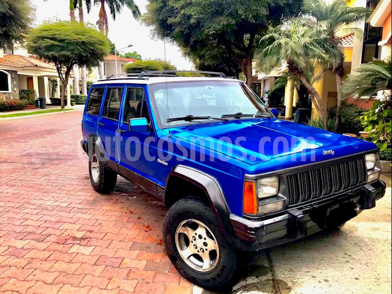 foto Jeep Cherokee Classic 4X4 usado