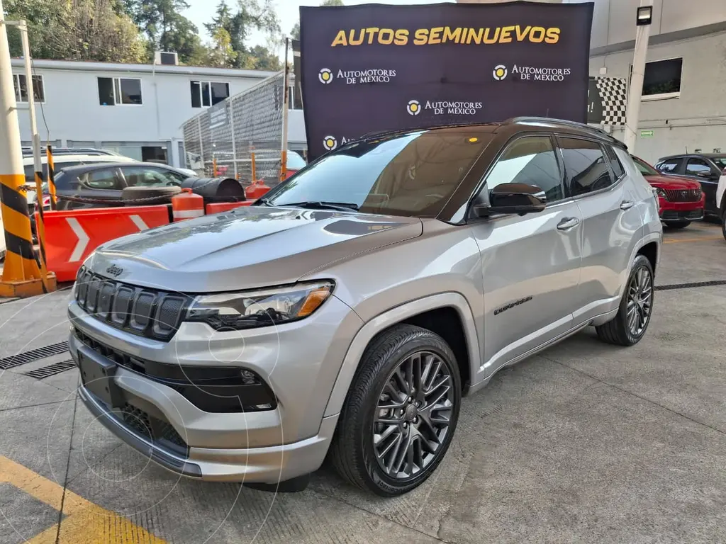 foto Jeep Compass High Altitude usado (2022) color Plata Martillado precio $415,000