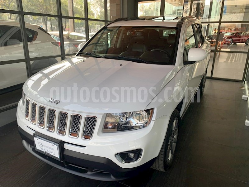 foto Jeep Compass 4x2 Limited CVT usado (2016) color Blanco precio $219,000