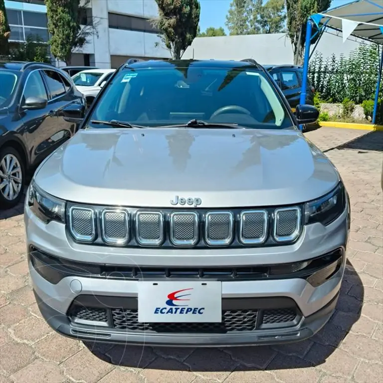 foto Jeep Compass Limited usado (2022) color Gris precio $360,000