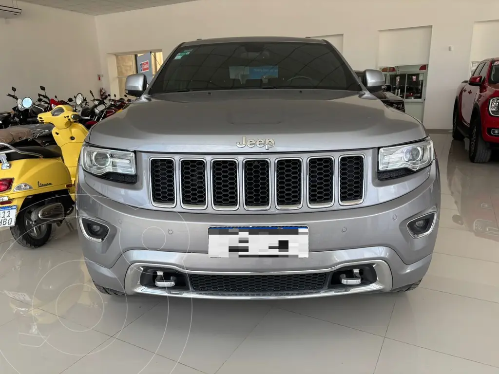 foto Jeep Grand Cherokee Overland 3.6 usado (2016) color Plata Metálico precio u$s33.500