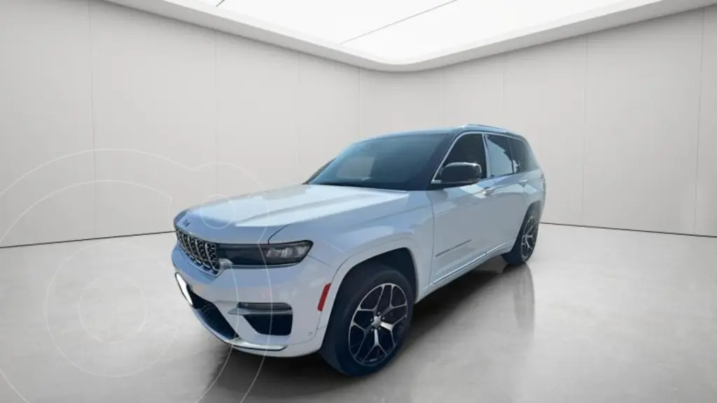 foto Jeep Grand Cherokee L Summit Reserve 4x4 usado (2023) color Blanco precio $1,298,000