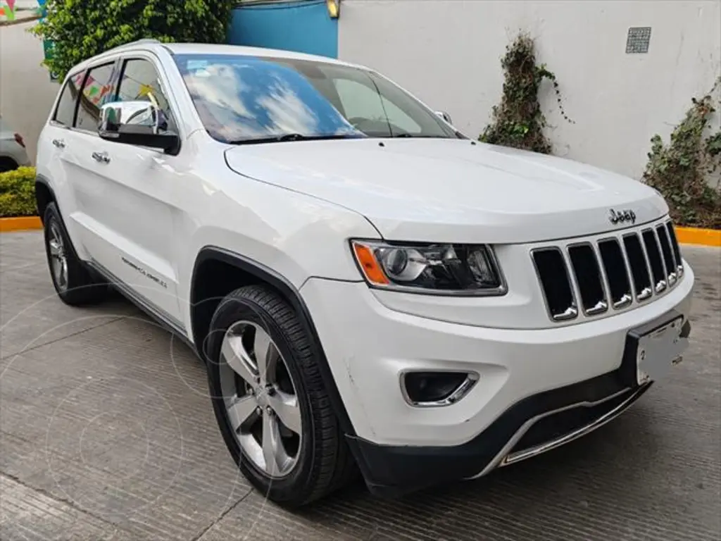 foto Jeep Grand Cherokee Limited Lujo 3.6L 4x2 usado (2015) color Blanco precio $296,000