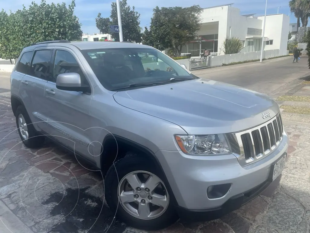 Jeep Grand Cherokee Laredo 4x2 3.6L V6 Lujo 2012