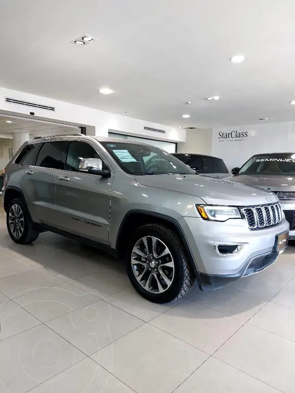 foto Jeep Grand Cherokee Limited Lujo 3.6L 4x2 usado (2018) color Gris precio $395,000