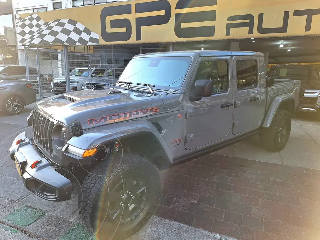 foto Jeep JT Mojave usado (2023) color Gris precio $1,180,000
