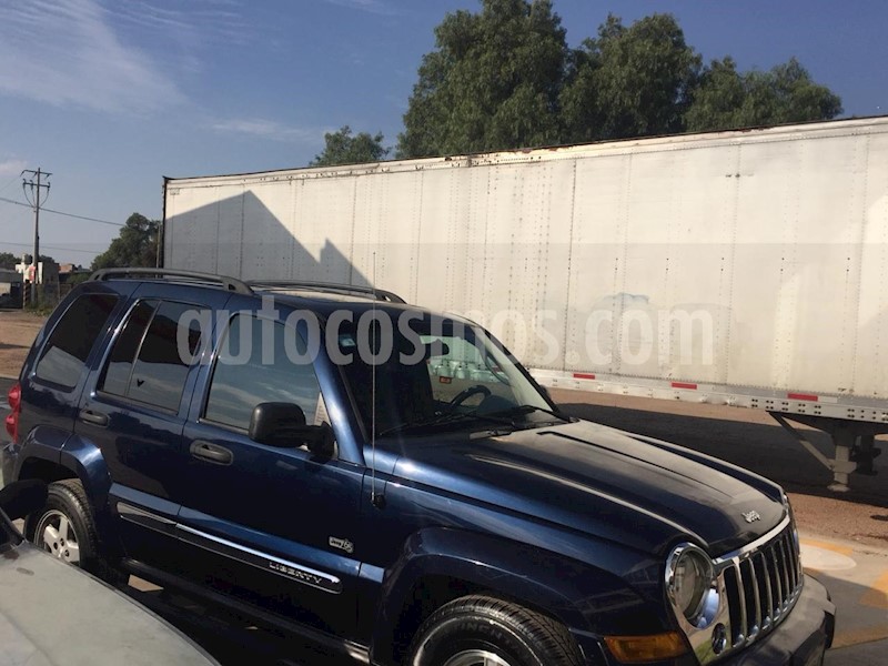 foto Jeep Liberty Sport 4X2 65° Aniversario usado