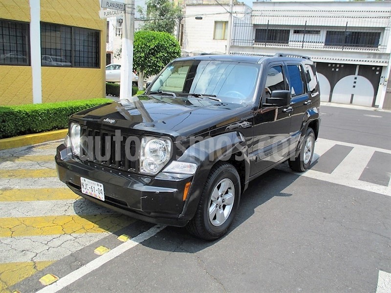 foto Jeep Liberty Sport 4x2 usado