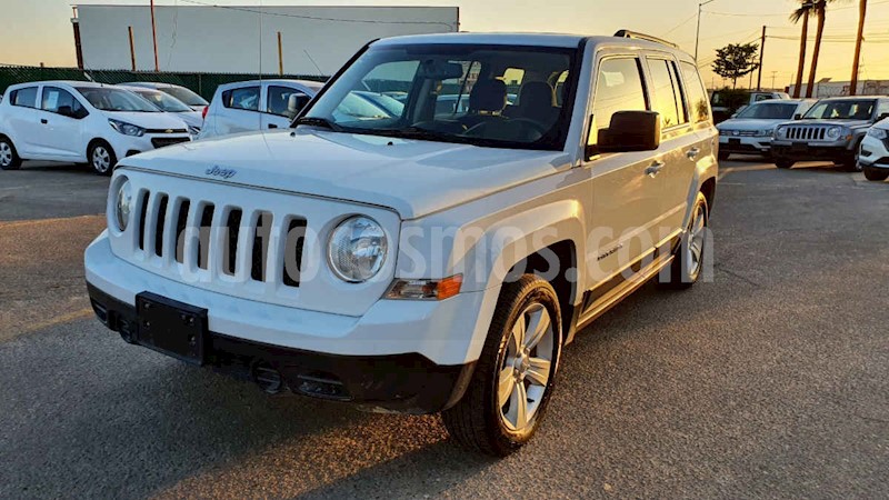 foto Jeep Patriot 4x2 Sport Aut usado (2017) color Blanco precio $234,900