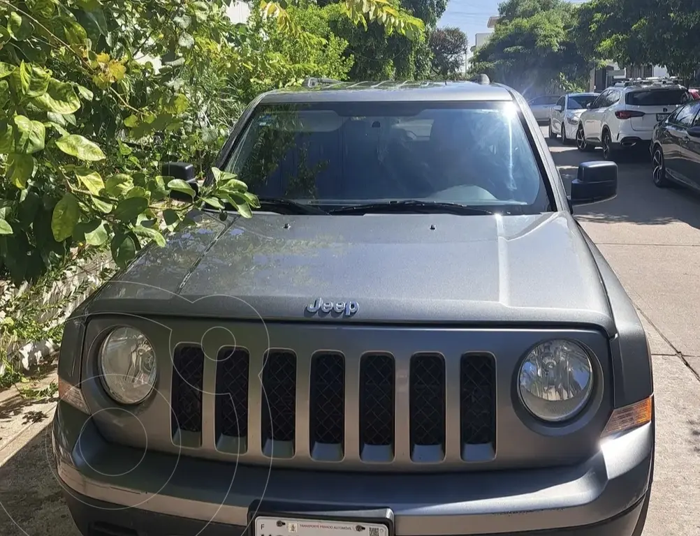 Jeep Patriot 4x2 Latitude Aut 2014