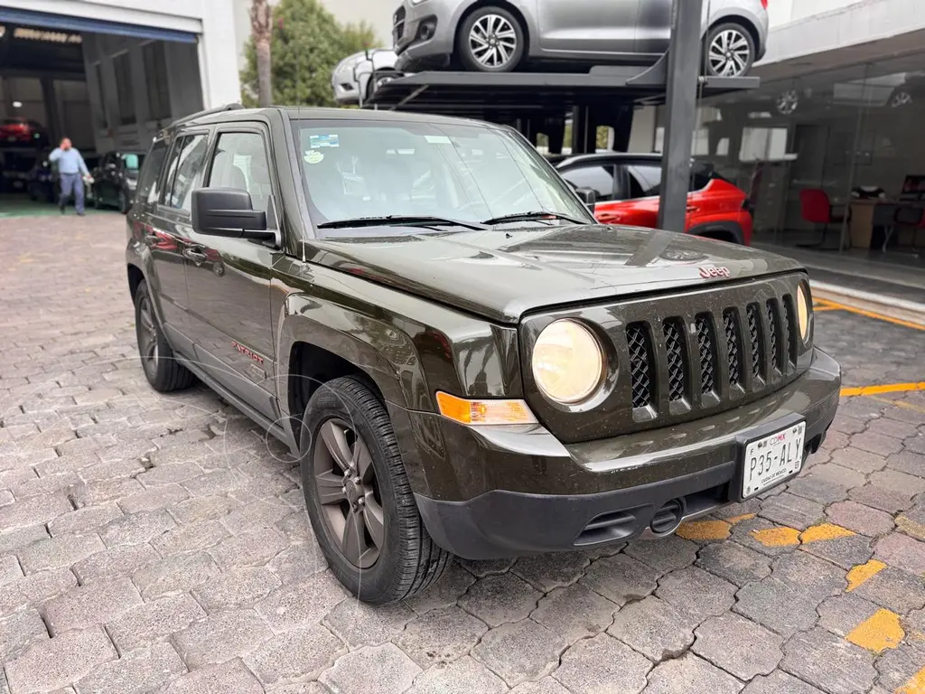 foto Jeep Patriot 4x2 Edición 75 Aniversario Aut usado (2017) color Verde precio $253,500