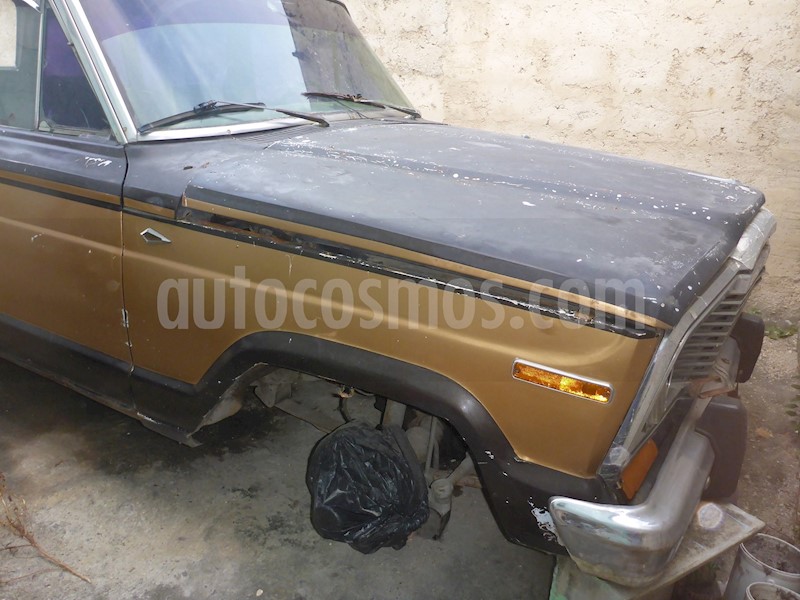 foto Jeep Wagoneer LTD. 4x4 L6 4.0i usado