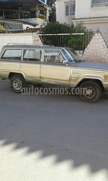 foto Jeep Wagoneer LTD. 4x4 L6 4.0i usado