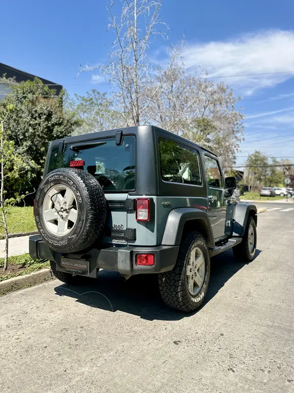 foto Jeep Wrangler Sport 3.6L 2P usado (2014) color Verde precio $20.590.000