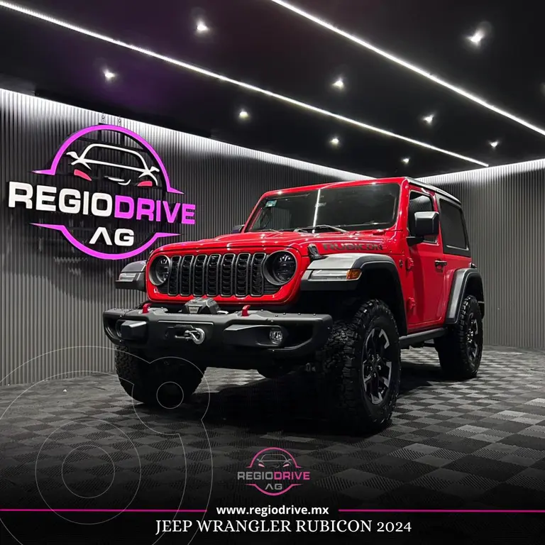 foto Jeep Wrangler Rubicon usado (2024) color Rojo Flama precio $999,900