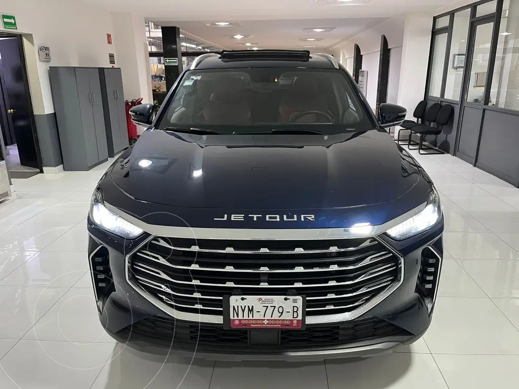 foto Jetour X70 Plus 1.6L Turbo usado (2025) color Azul Cobalto precio $470,000
