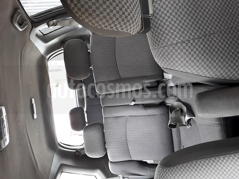 foto Kia Carens 2.0L GLS 7P usado