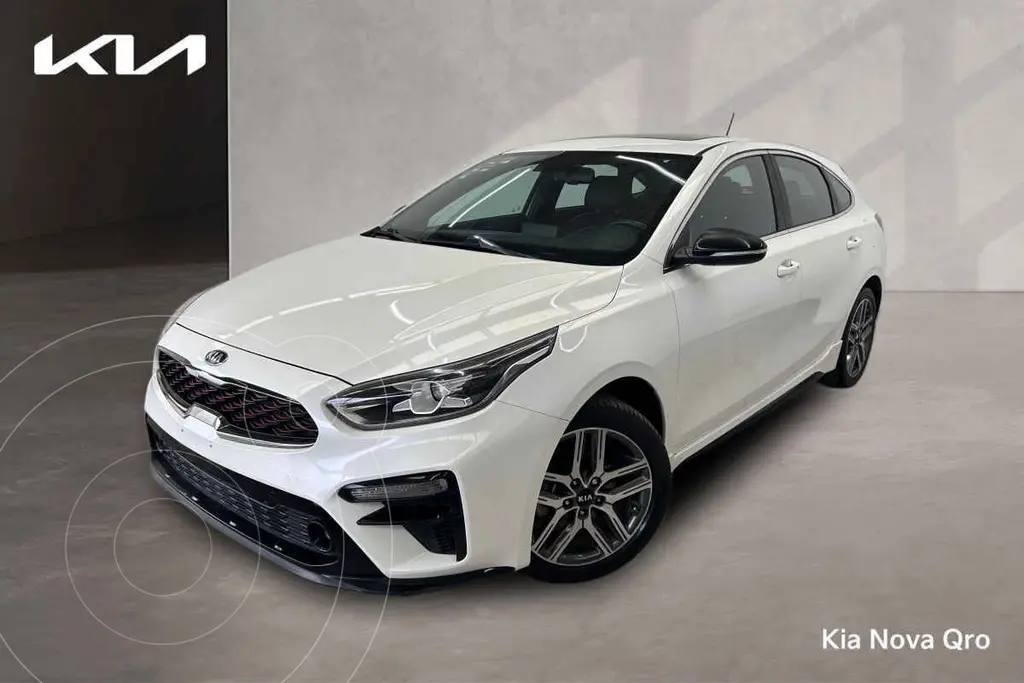 foto Kia Forte Hatchback HB GT Line financiado en mensualidades enganche $71,668 mensualidades desde $6,152