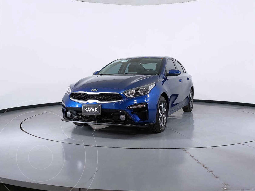 foto Kia Forte Hatchback HB GT Line Aut usado (2020) color Azul precio $342,999
